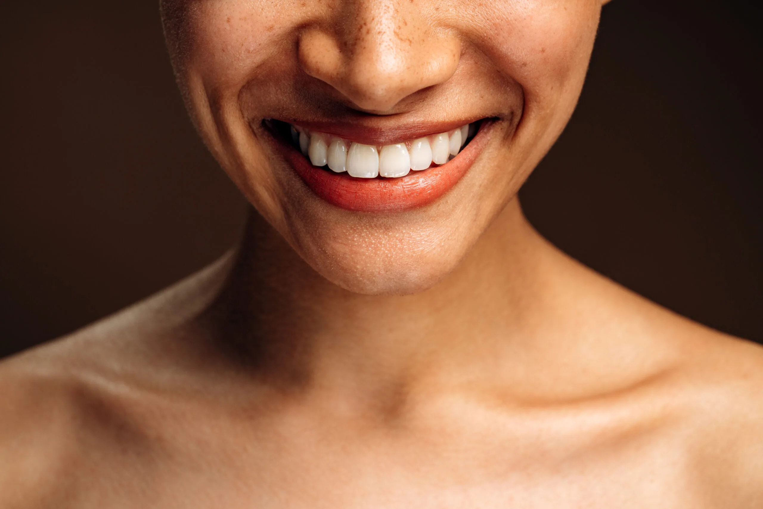 Stages of dental implantation: from diagnosis to a new smile